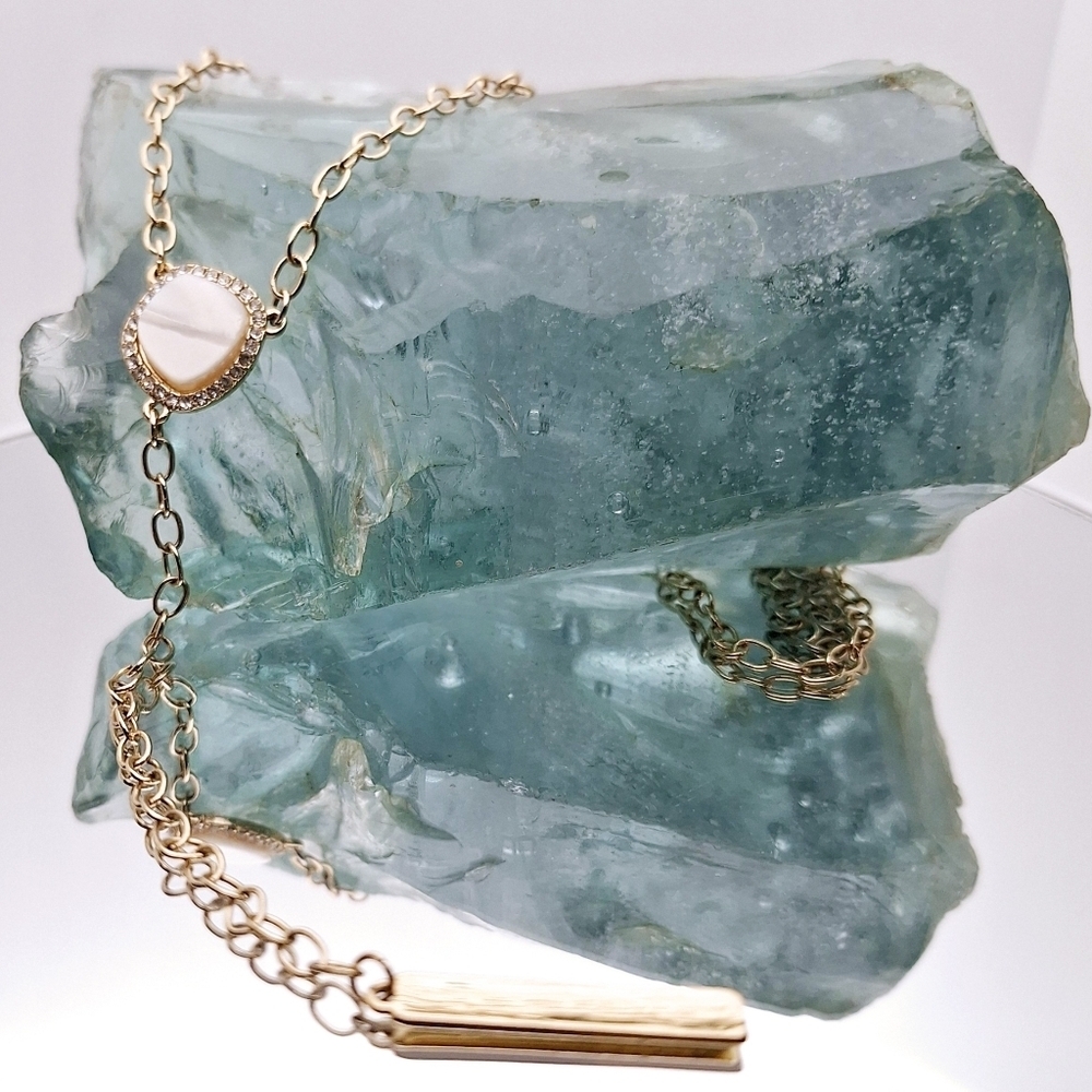 SUGARFIX GOLDTONE AND OPAQUE LARIAT NECKLACE